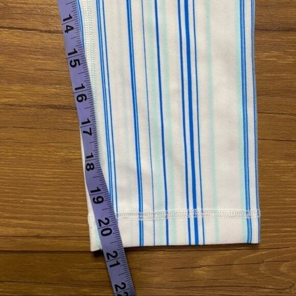 Lululemon Wunder Under Crop Candy White Stripe Size 4 - Picture 8 of 9